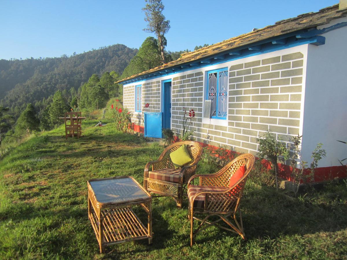 Villa Thikalna Himalayan Retreat à Almora Extérieur photo